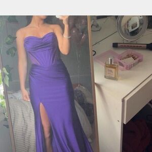 Elegant Purple Strapless Dress